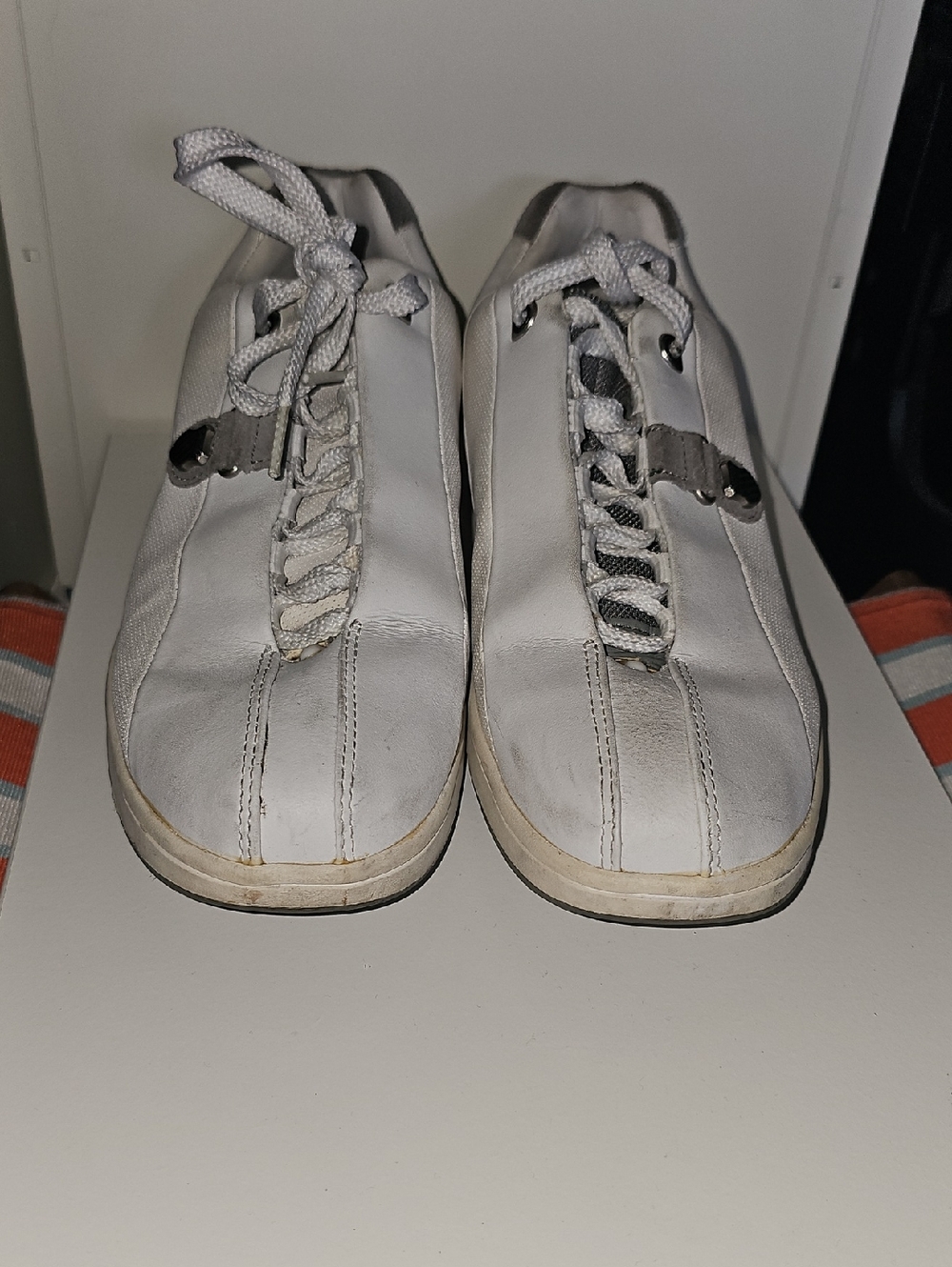 Kwiss Tongue Twister White Low-Top Lace-Up Sneakers